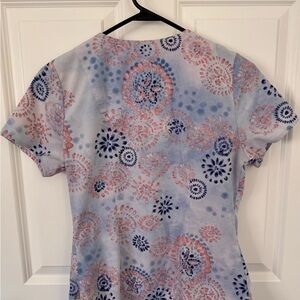 healing hands Light Blue Short-Sleeve Floral Medallion Top